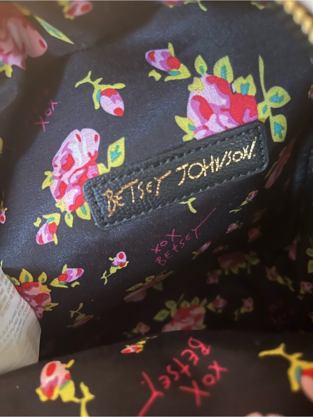 Betsey Johnson White Quilted Puppy Dog Mini Backpack with Black & Pink Dog Ears - Picture 3 of 13